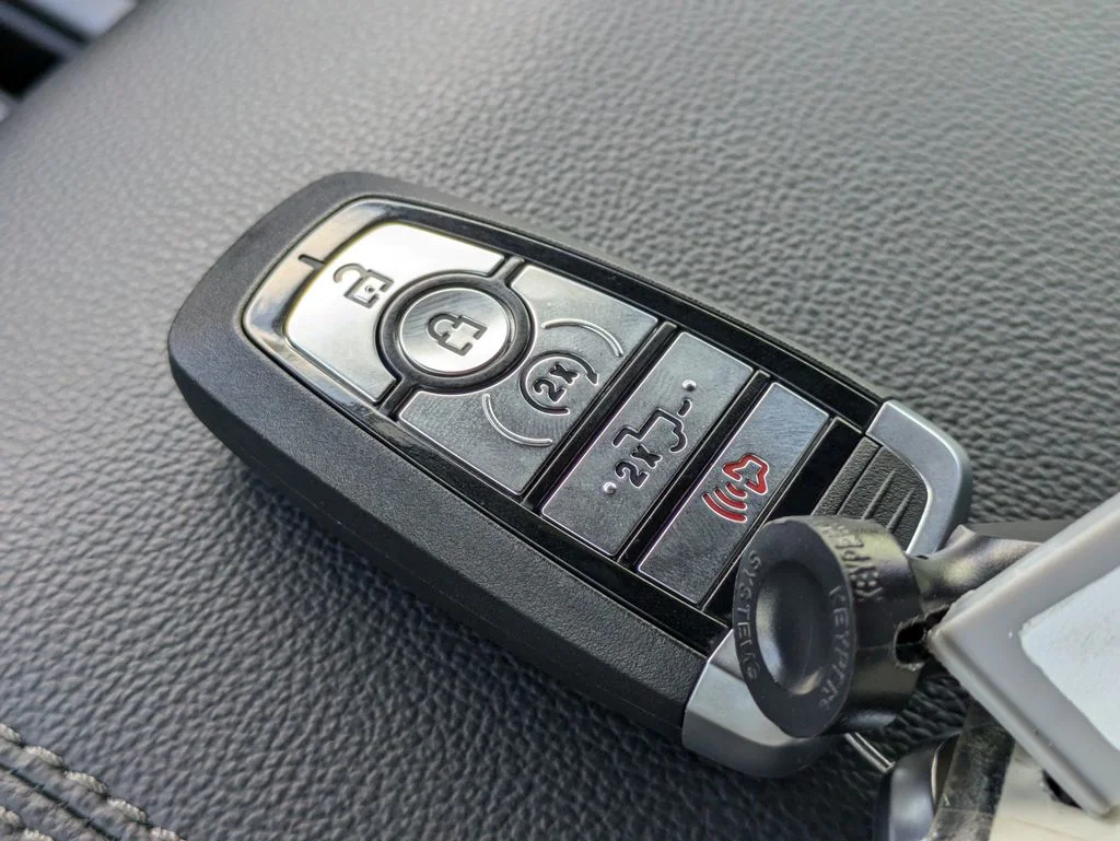 New 2026 Avalanche Ford Lariat image 33