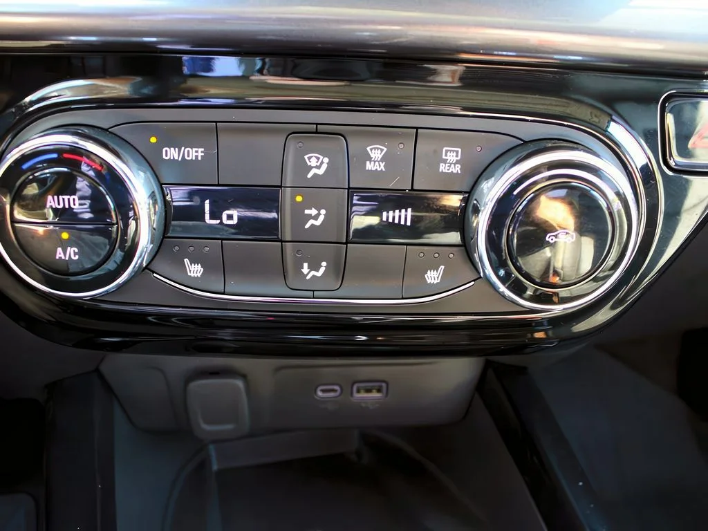 2024 Chevrolet Trax Activ - Photo 22