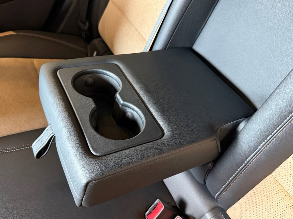 New 2026 Mosaic Black Metallic Chevrolet ACTIV image 25