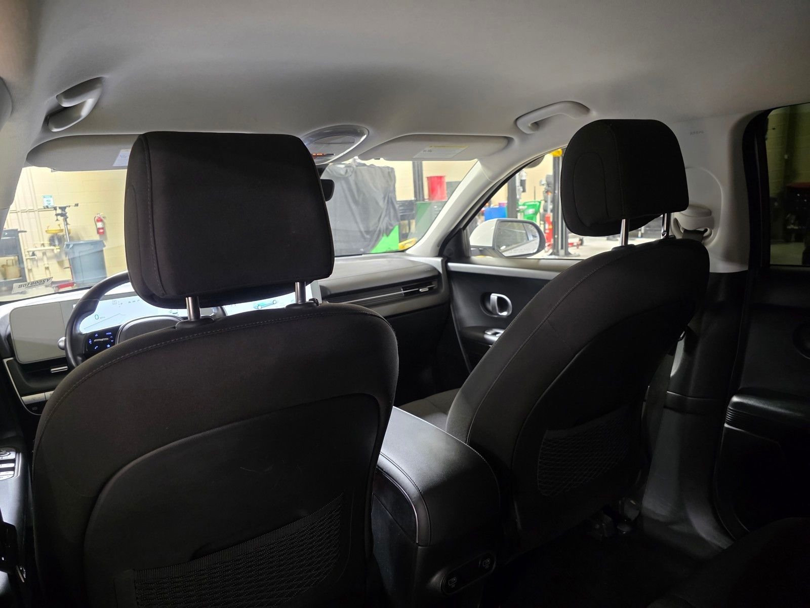 Used 2022 Atlas White Hyundai SE image 15