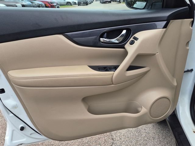 Used 2017 White Nissan SV image 12