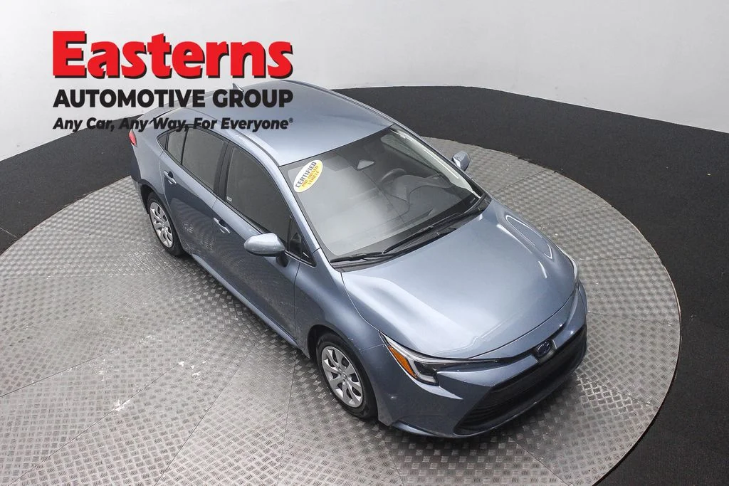 Used 2025 Gray Toyota LE image 3