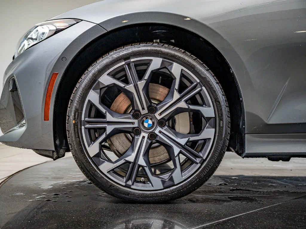 New 2026 Skyscraper Grey Metallic BMW 330i xDrive image 10