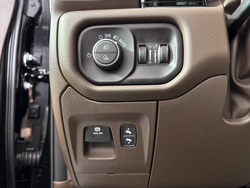 2026 RAM 1500 Laramie - Photo 28