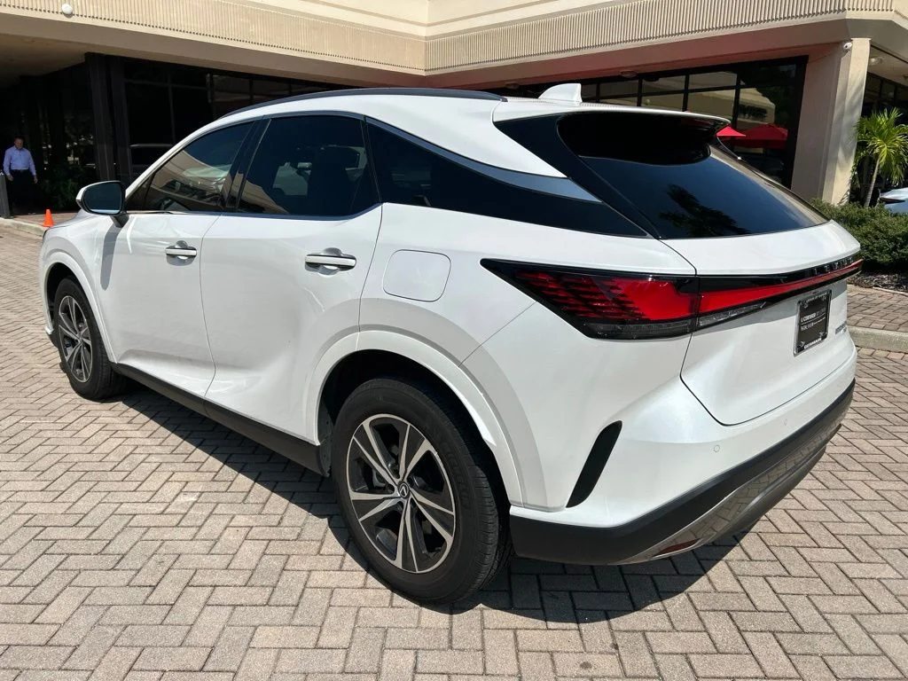 Certified Used 2024 White Lexus 350h Premium image 5