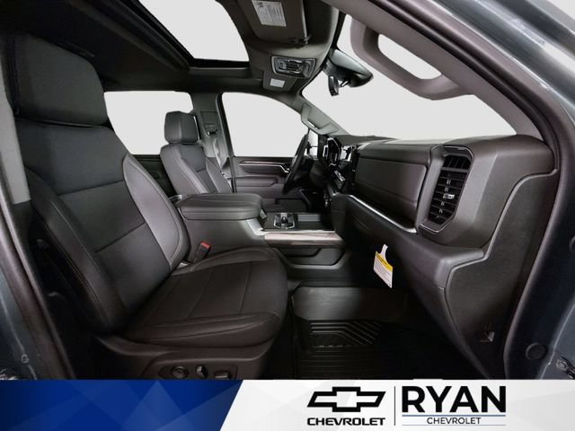 2026 Chevrolet Silverado 3500HD LTZ - Photo 30