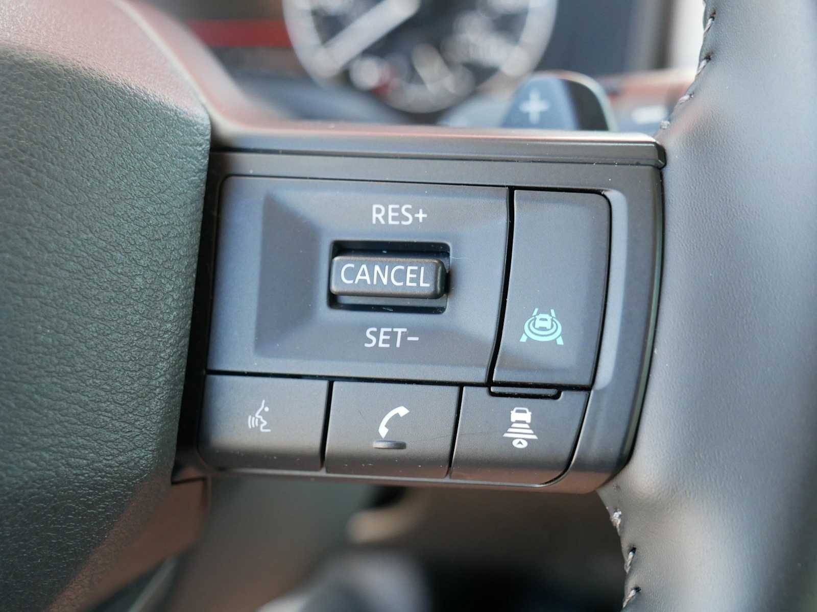 2025 Nissan Rogue SV - Photo 29