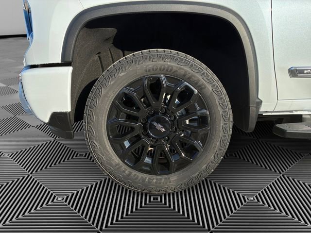 2026 Chevrolet Silverado 2500 HD High Country - Photo 9