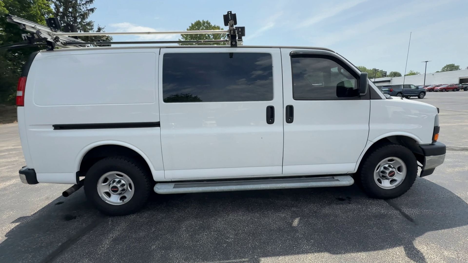 2019 GMC Savana Cargo Work Van - Photo 9