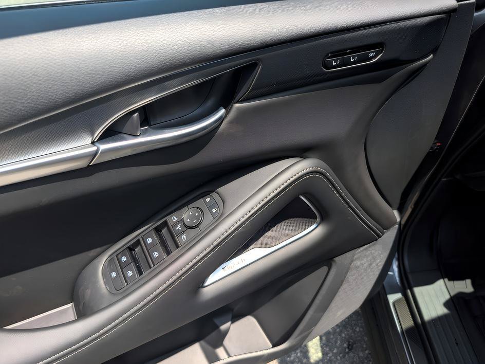 New 2027 GRAPHITE SHADOW INFINITI SPORT image 10