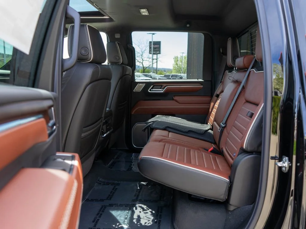 2026 GMC Sierra 2500HD Denali Ultimate - Photo 13