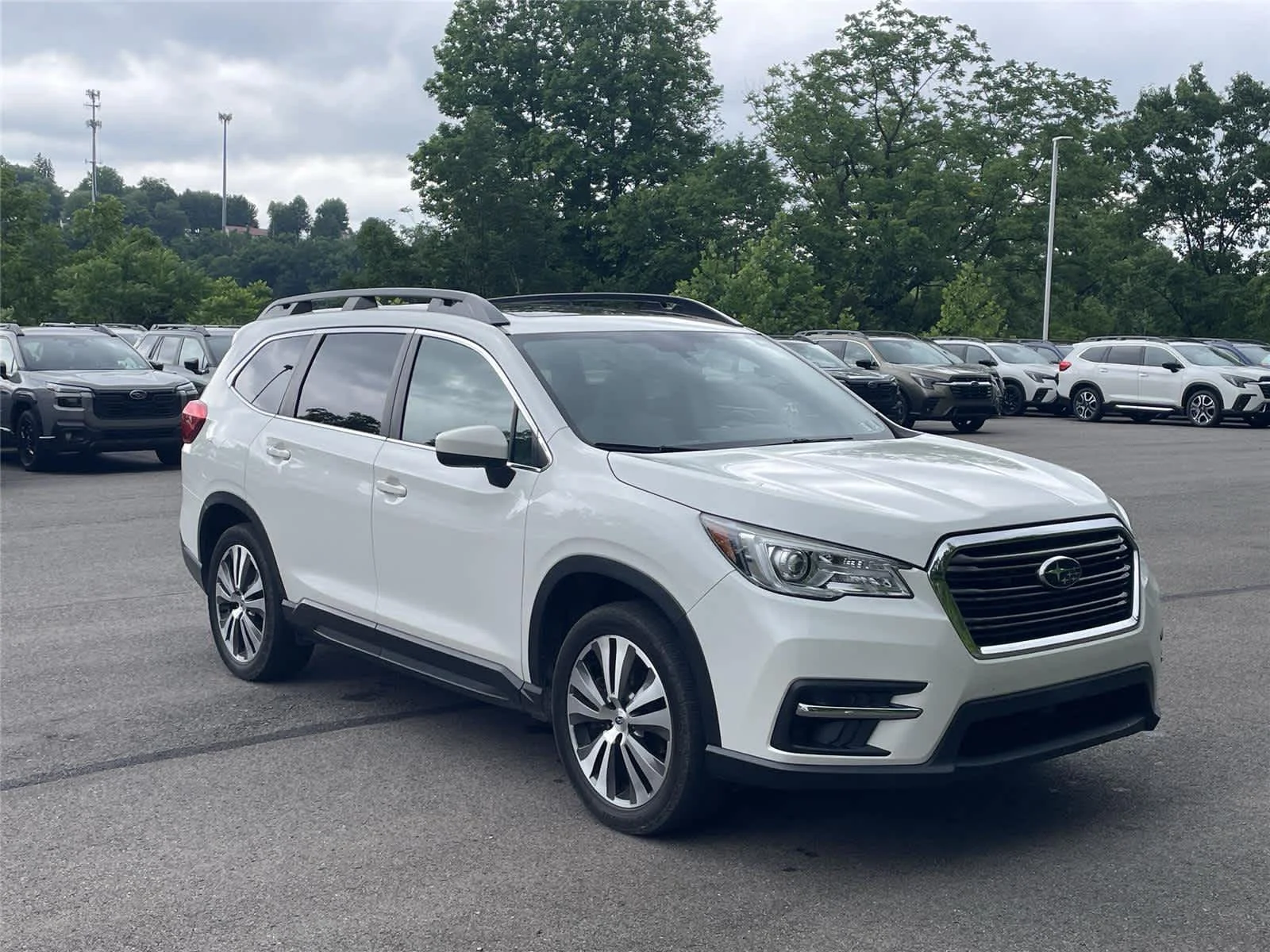 Used 2021 Crystal White Pearl Subaru Premium image 4
