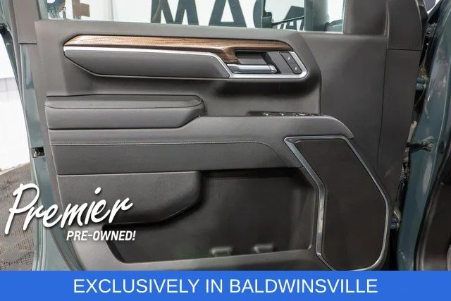 Used 2025 Gray Chevrolet LT image 17