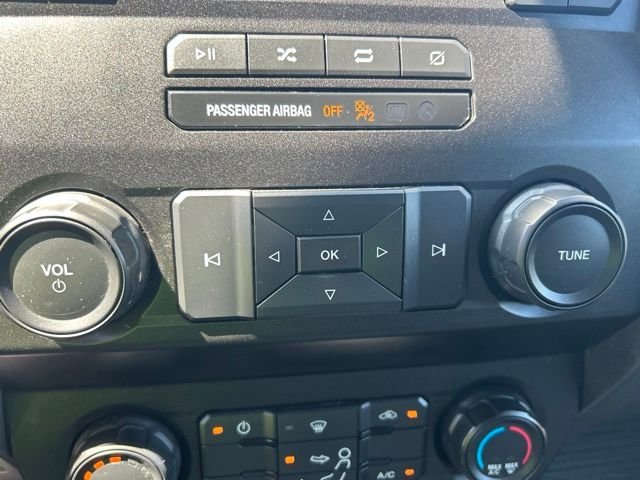Used 2020 Black Ford XL image 16
