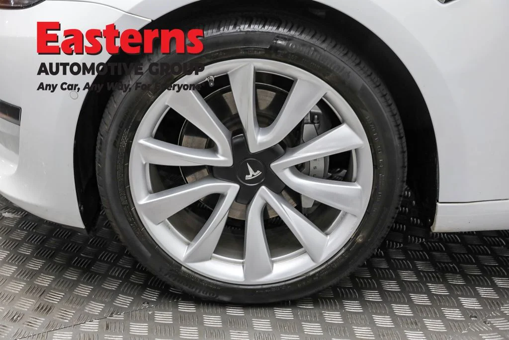 Used 2018 White Tesla Long Range image 29