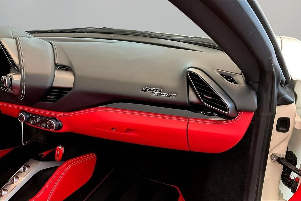 Used 2017 Bianco Avus Ferrari  image 20