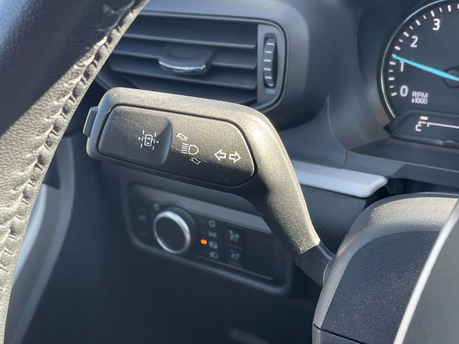 Used 2024 Carbonized Gray Metallic Ford XLT image 12
