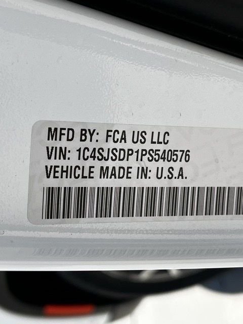 2023 Jeep Wagoneer L Series III - Photo 37
