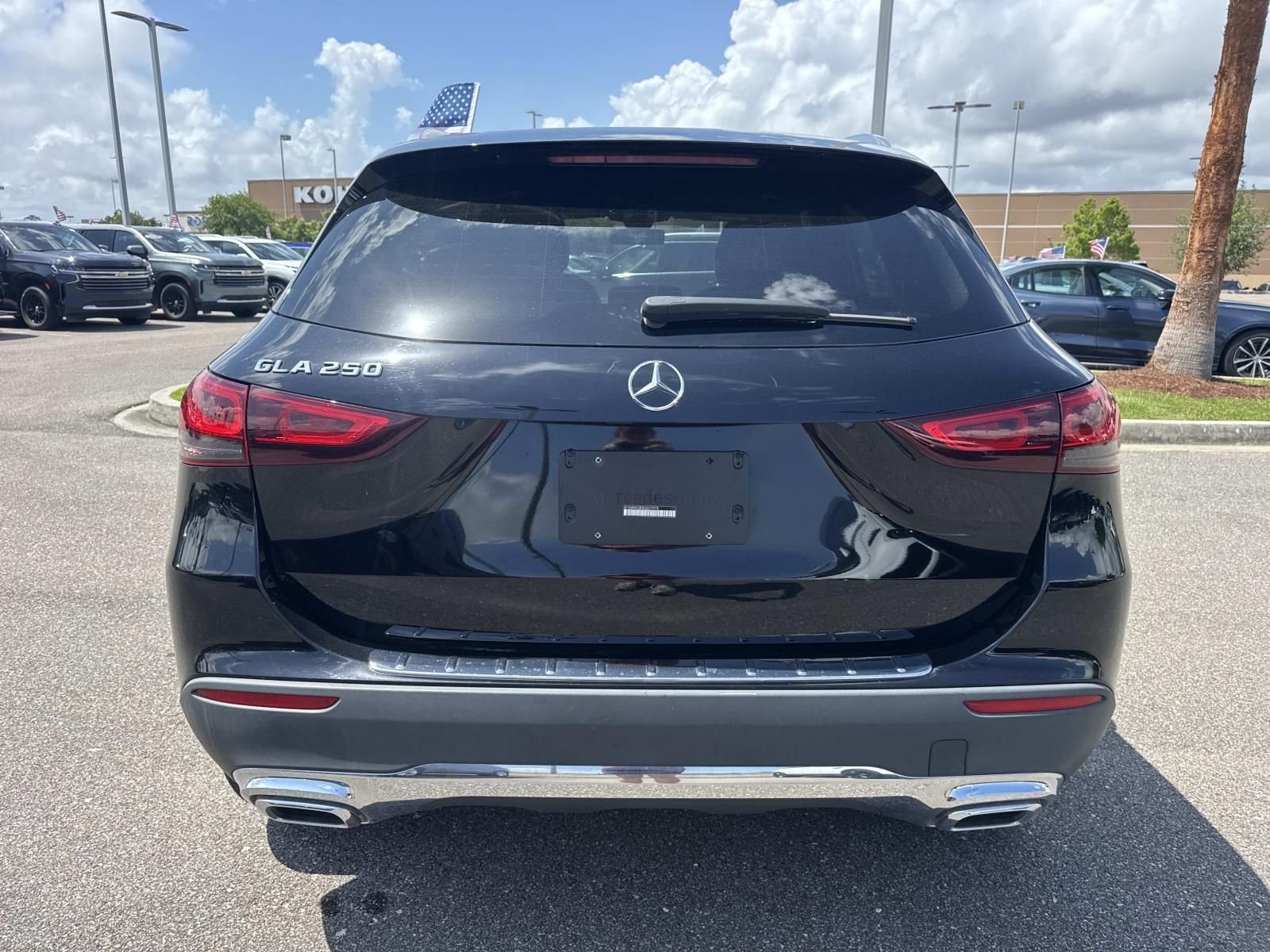 Used 2022 Black Mercedes-Benz GLA 250 image 7