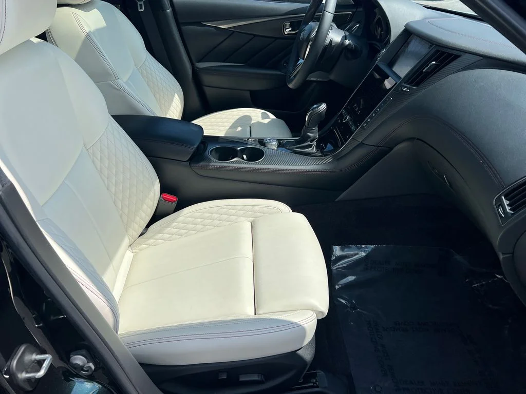 Used 2023 Black INFINITI Red Sport 400 image 13