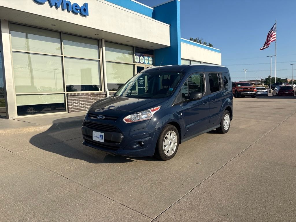 Used 2017 Dark Blue Ford XLT image 1
