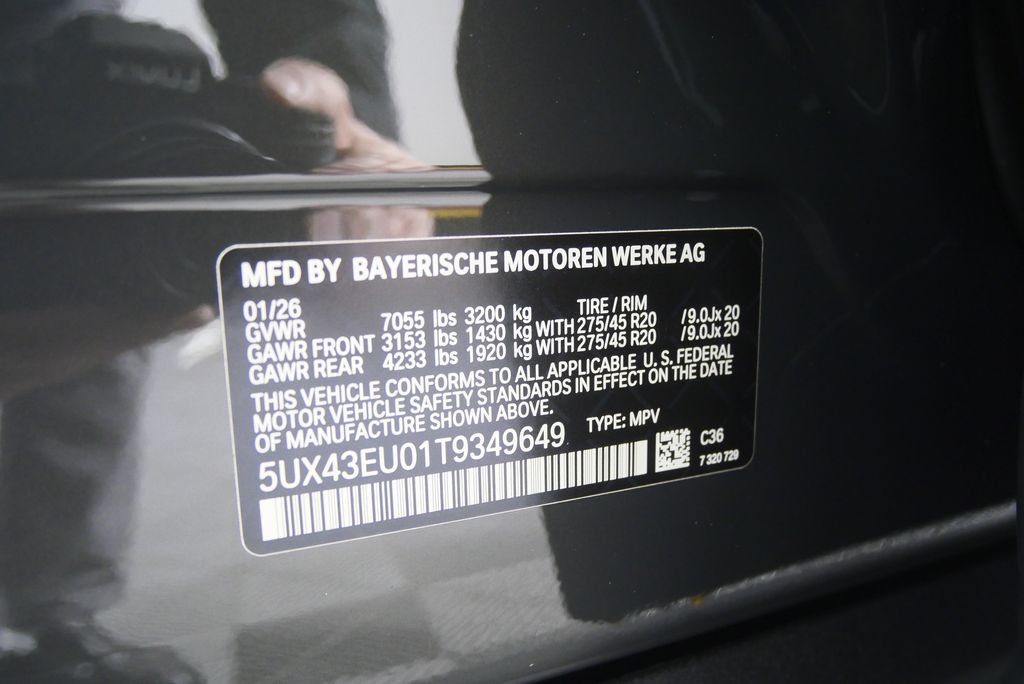 Used 2026 Dravit Grey Metallic BMW xDrive50e image 26