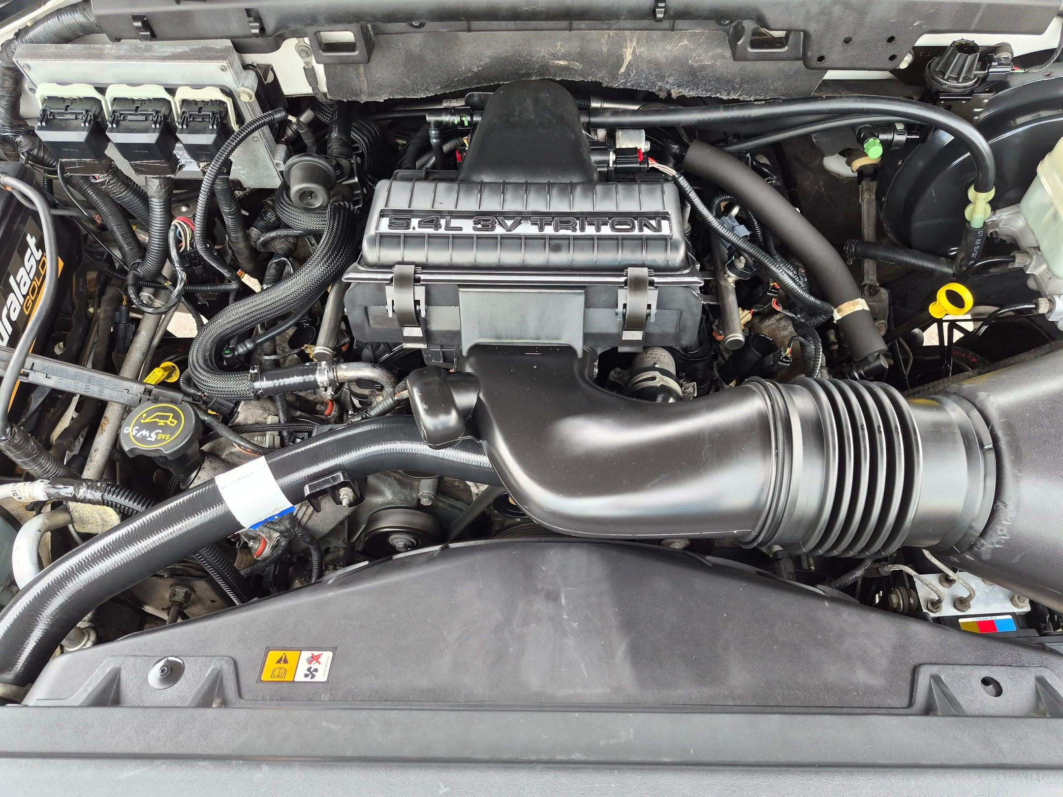 Used 2006 White Ford XLS image 30