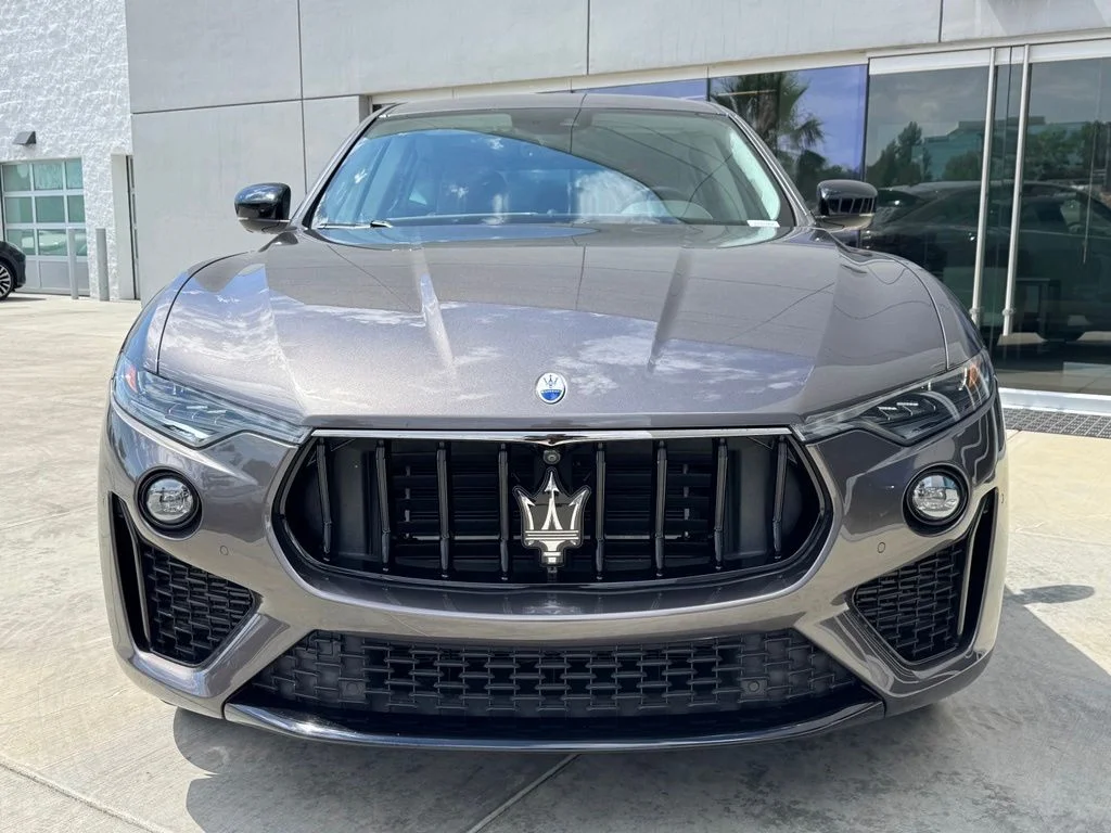Certified Used 2022 Grigio Maratea Metallic Maserati Modena image 3