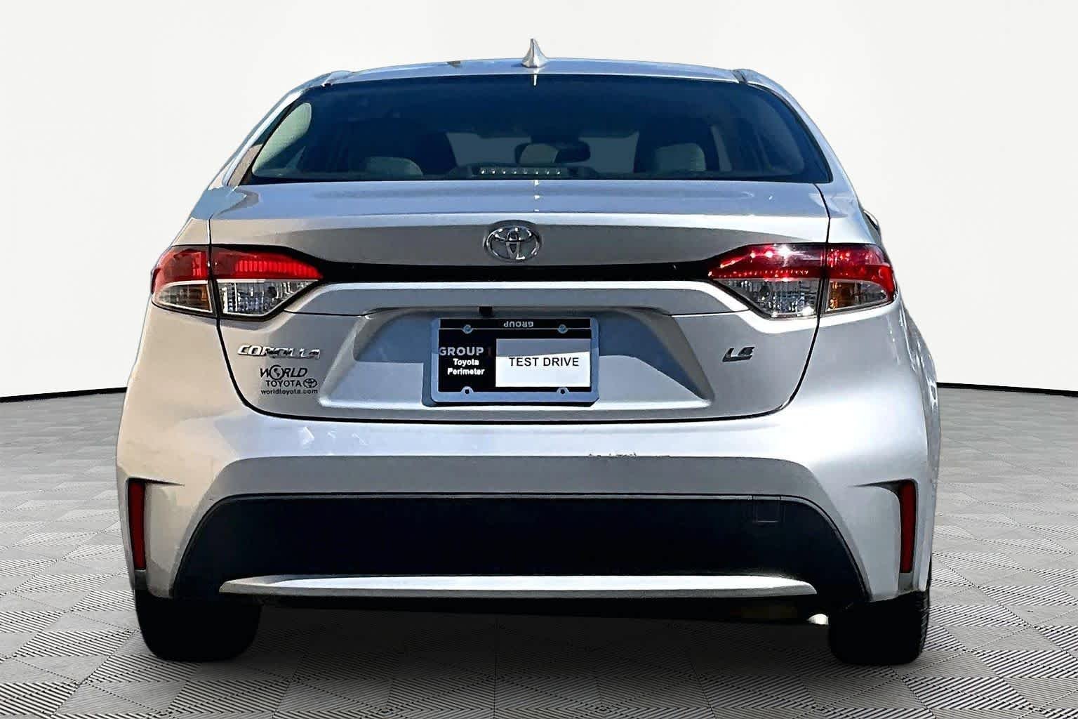 Used 2020 Classic Silver Metallic Toyota LE image 5