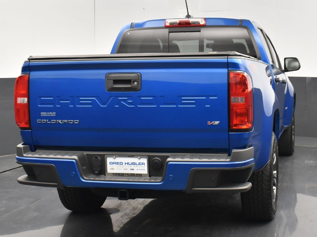 Used 2021 Blue Chevrolet Z71 image 18