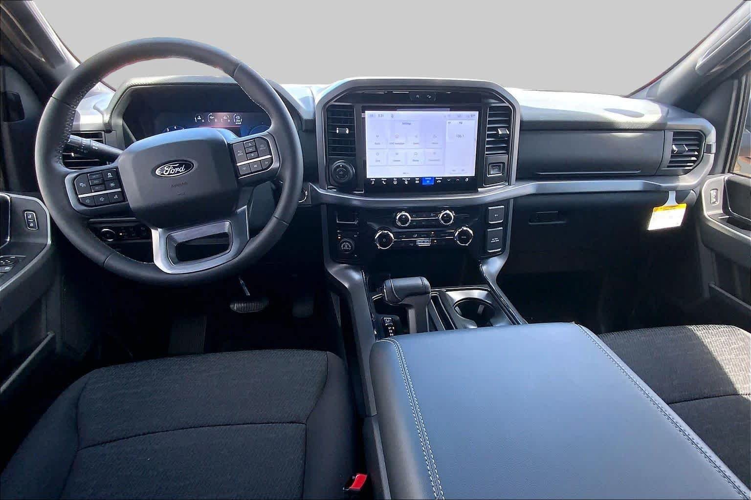 New 2026 Agate Black Metallic Ford XLT image 5