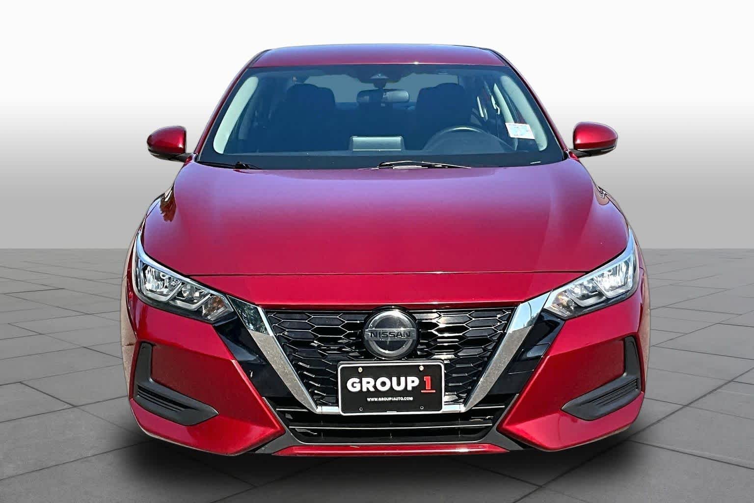 Used 2020 Scarlet Ember Tintcoat Nissan SV image 4