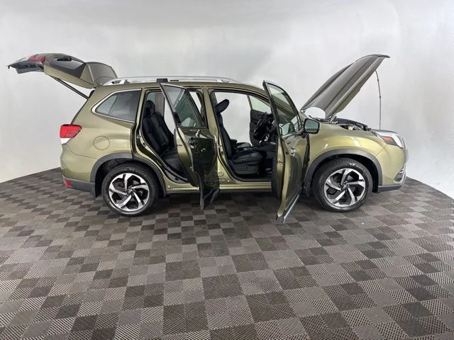 Used 2022 Brown Subaru Touring image 15