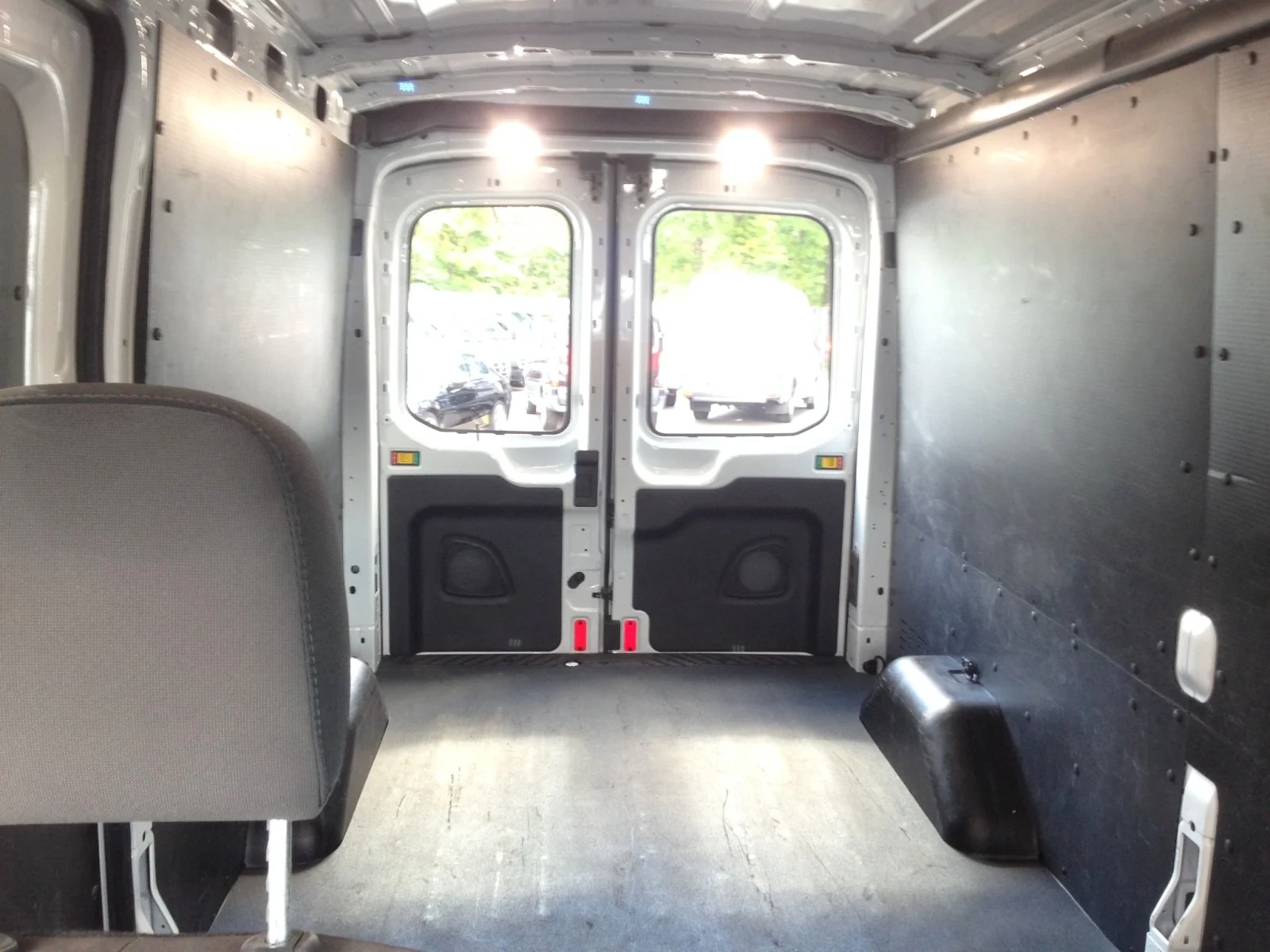 Used 2020 Oxford White Ford w/ rearCam image 41
