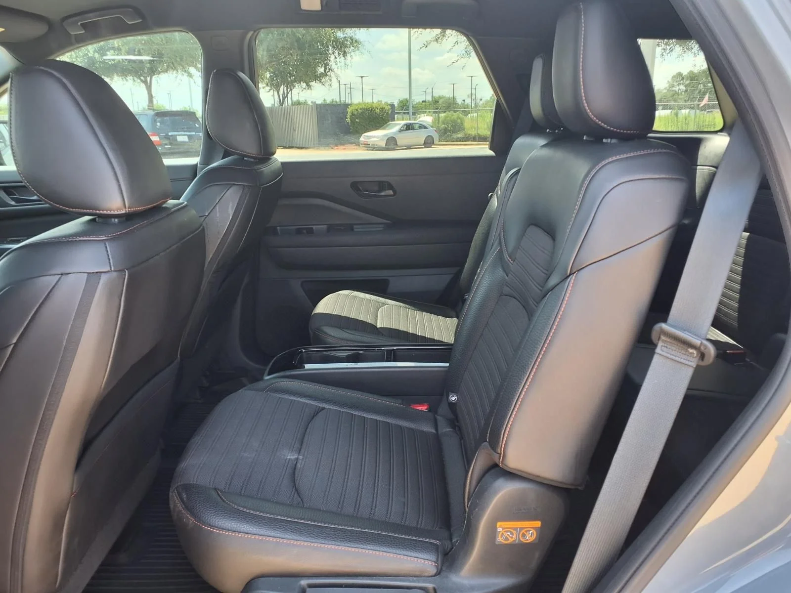 Used 2025 Gray Nissan Rock Creek image 13