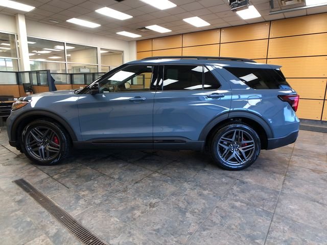 New 2026 Vapor Blue Metallic Ford ST image 4
