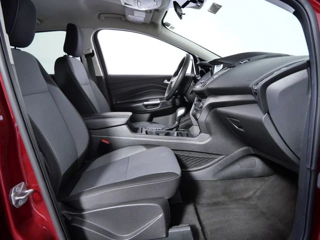 Used 2019 Red Ford SE image 11