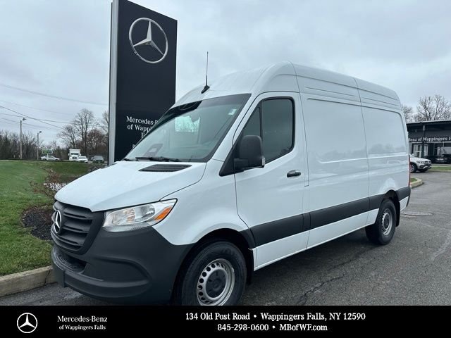 New 2026 Arctic White Mercedes-Benz Cargo 144 WB image 1
