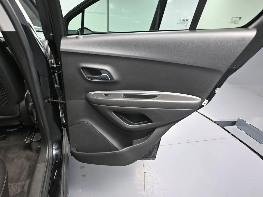 Used 2020 Black Chevrolet LT image 36