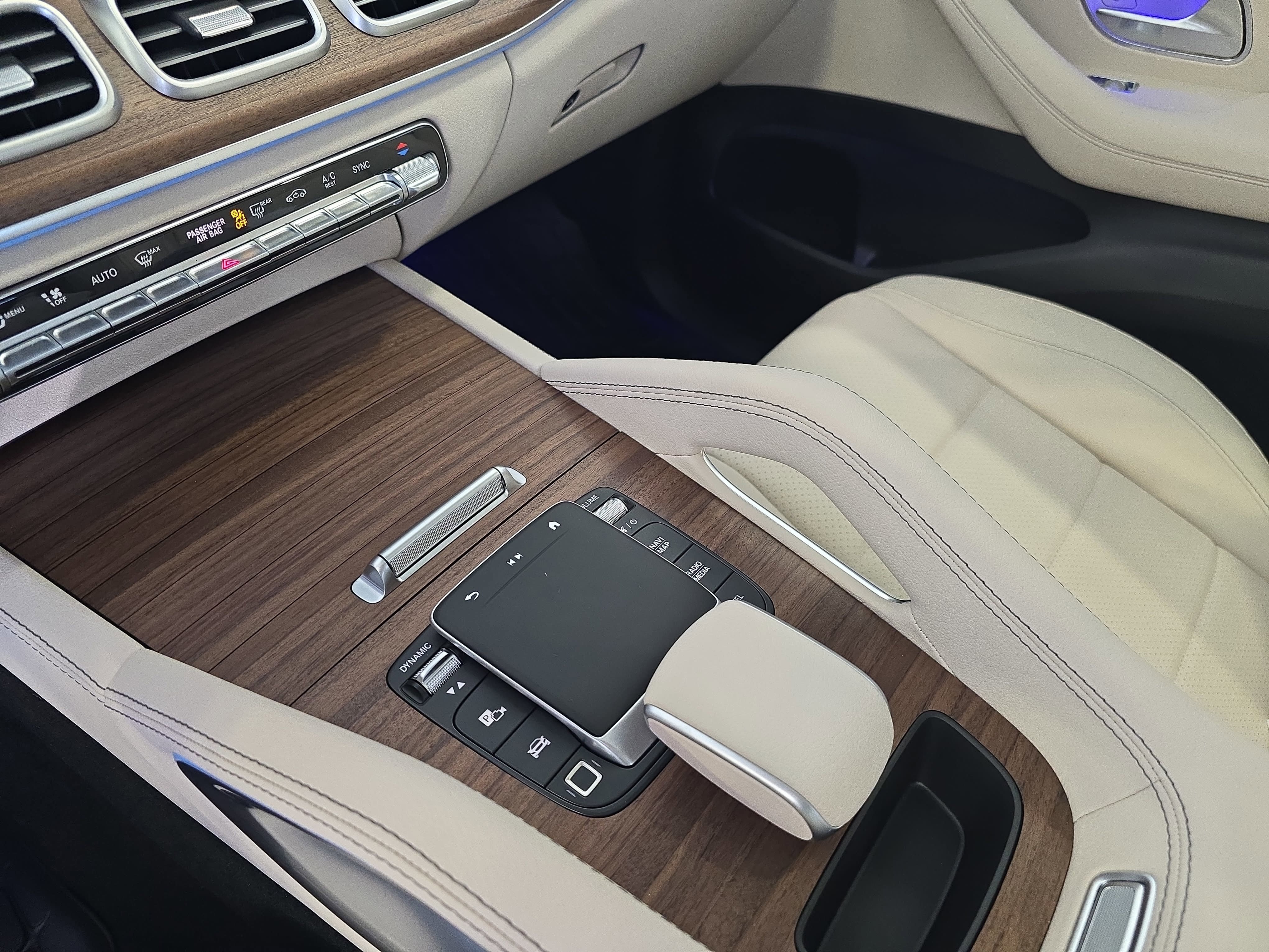 New 2026 Twilight Blue Metallic Mercedes-Benz GLE350 image 26