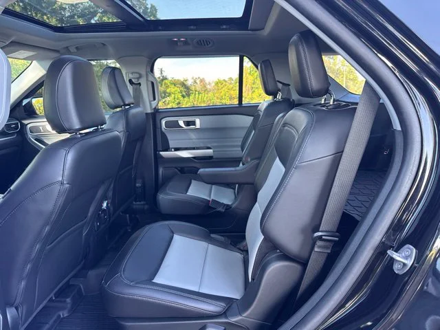 Used 2023 Black Ford XLT image 14
