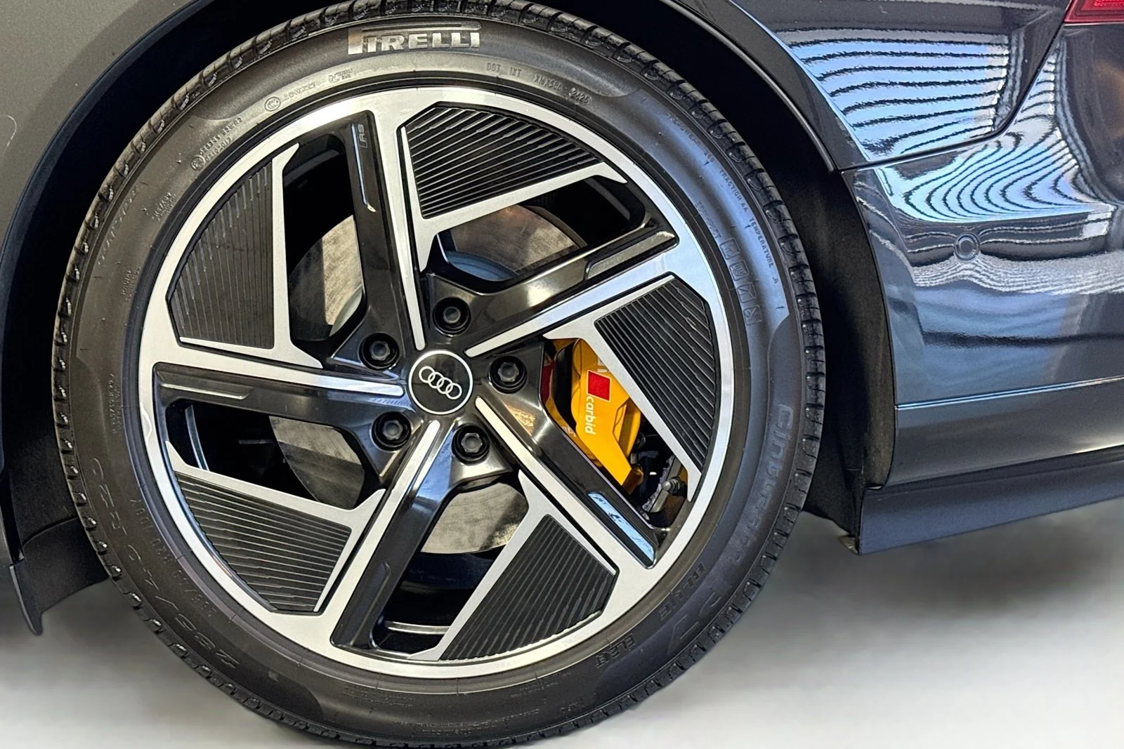 Used 2023 Black Audi  image 28