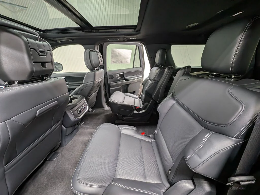 New 2027 Agate Black Metallic Ford MAX Platinum image 16
