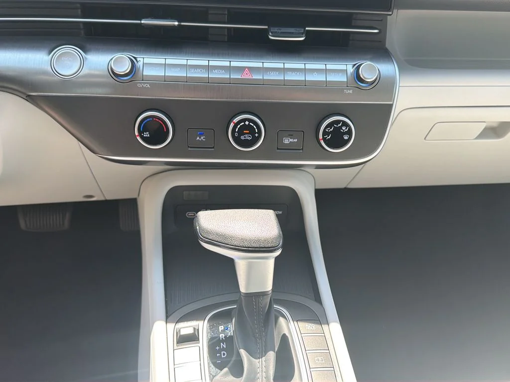 Used 2024 Yellow Hyundai SE image 24
