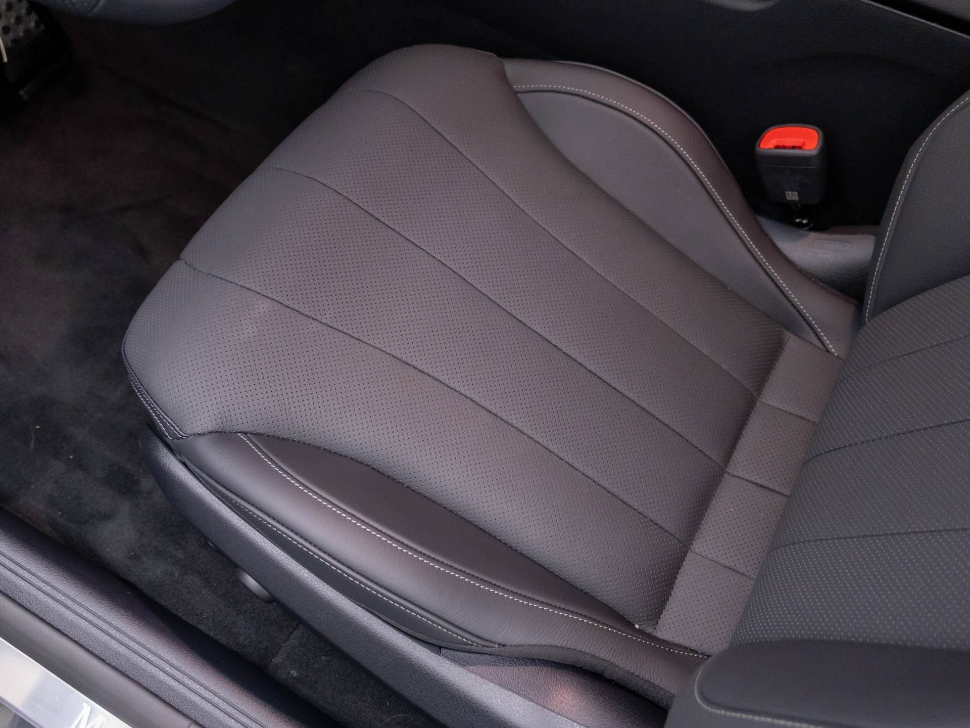 New 2026 Graphite Grey Metallic Mercedes-Benz CLE 450 image 54