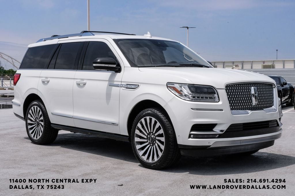 Used 2021 White Lincoln Reserve image 4