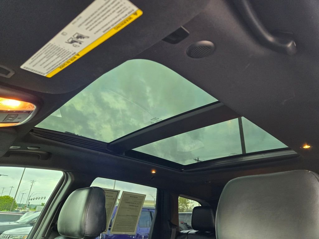 Used 2019 Black Jeep Limited image 27