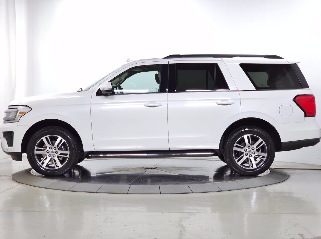 Used 2022 White Ford XLT image 2