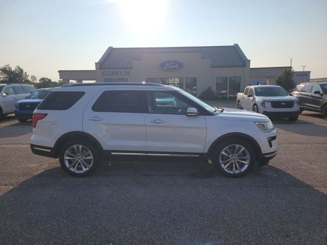 Used 2018 White Ford Limited image 20