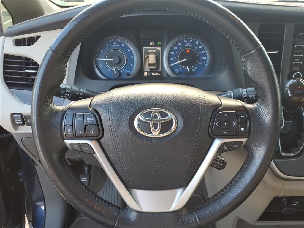 Used 2020 Beige Toyota XLE image 23